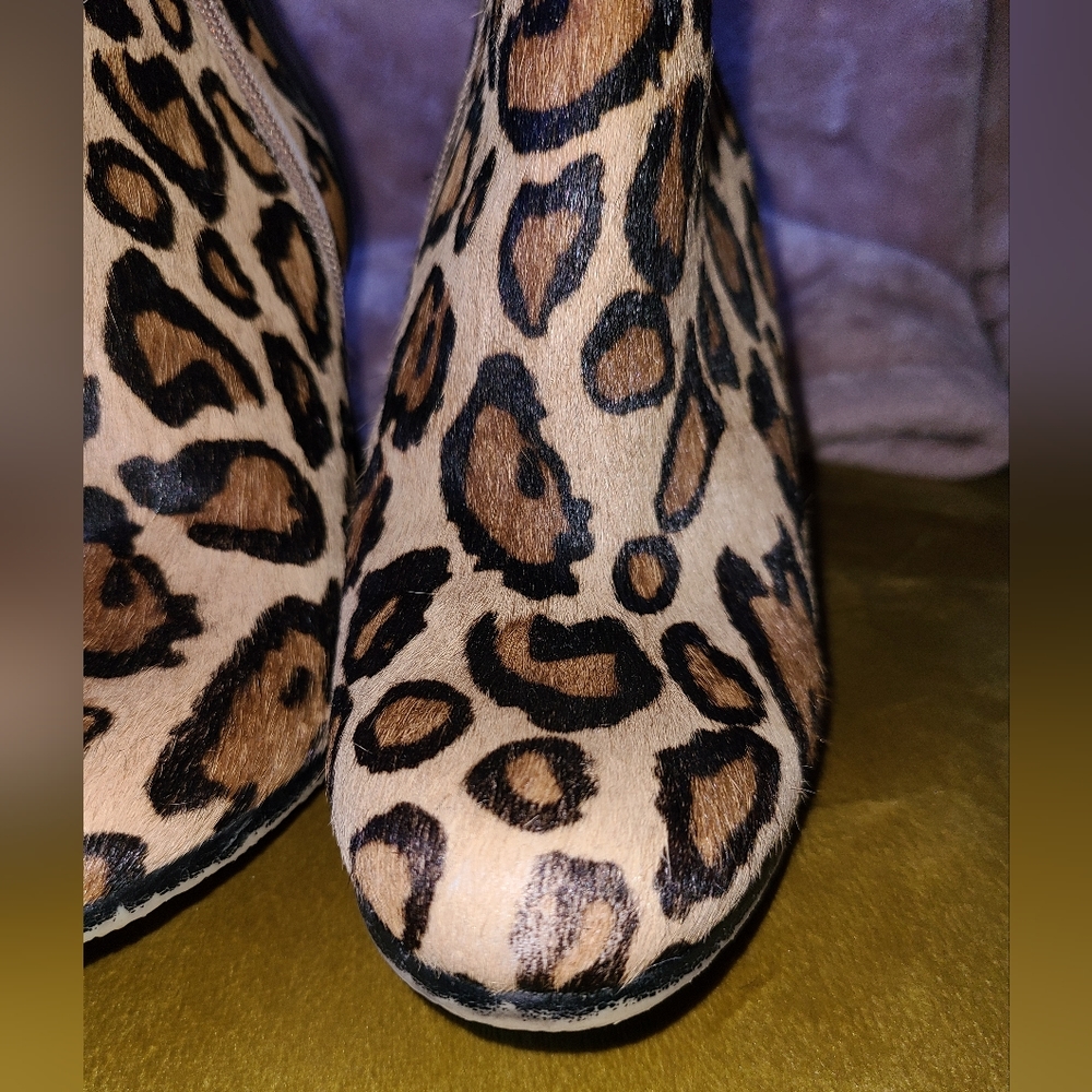 Sam Edelman Leopard booties - Picture 3 of 6